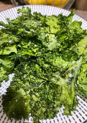 Foto resep Kale crispy 🥬 (kerupuk hijau)