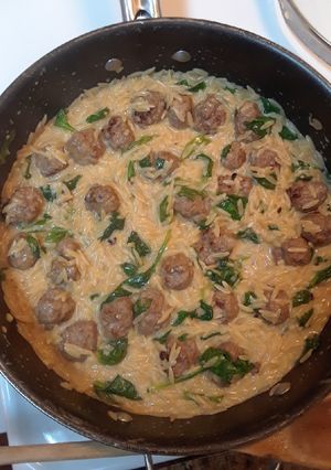 A picture of Orzo and Mini Sausage Meatballs.