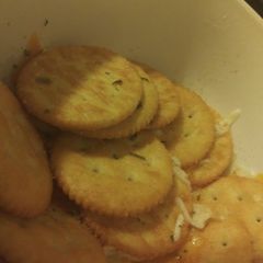 A picture of Deliciously Cheesy Crackers.