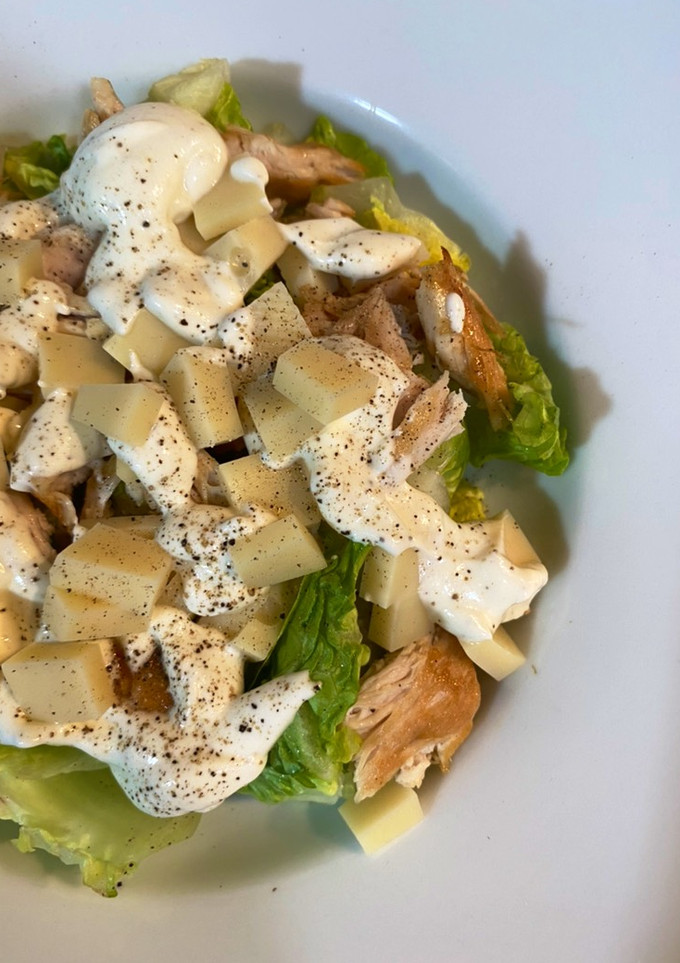 Una foto de Ensalada César fit en 15 min