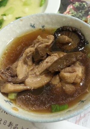 黑蒜雞湯 的食譜成品照片