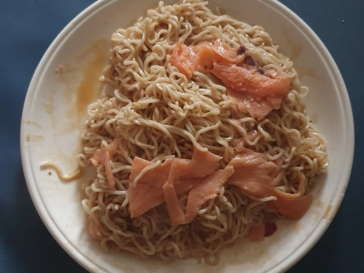 Easy Way Make Smoked Salmon Chow Mein Noodles the Delicious You can take Joss in your mouth