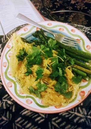 A picture of Mango Ambra Spaghetti Squash.