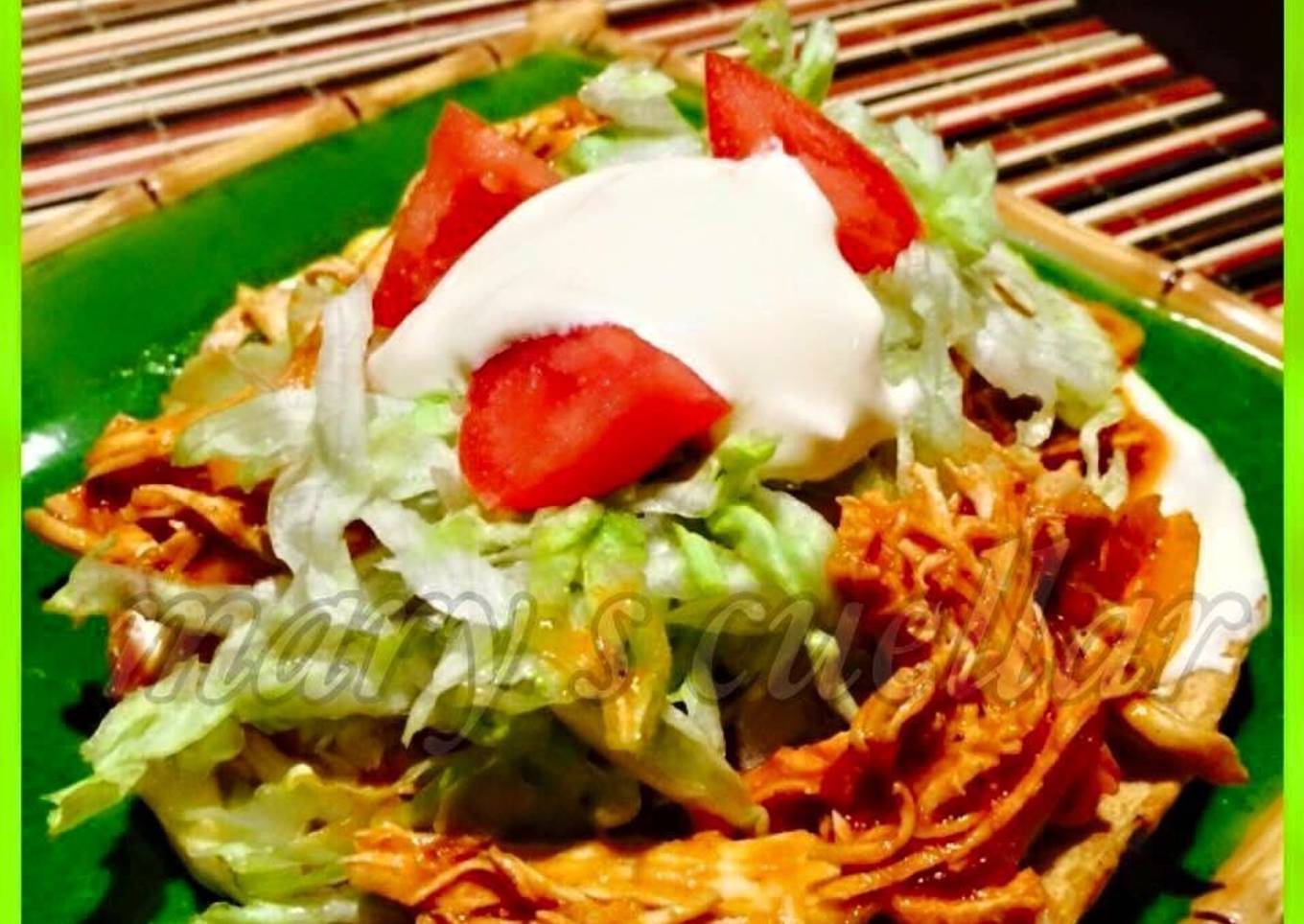 Tostada de Tinga de pollo💖