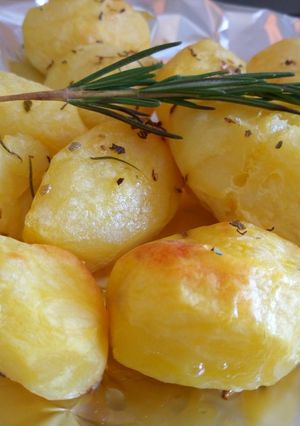 A picture of Rosemary Oven Roast Potatoes.