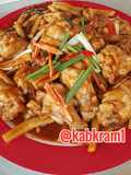 ผัดน้ำพริกเผาไก่ยอดมะพร้าว