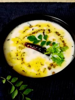 કઢી(Kadhi recipe in Gujarati) રેસીપી મુખ્ય ફોટો