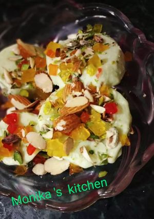 A picture of Pista kulfi.
