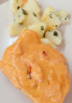 Ketchup-os-tejszínes csirke recept fotója