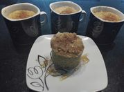 Una foto de mugcake de avena