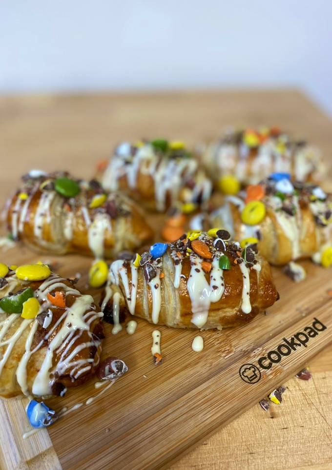 Una foto de Croissants de chocolate blanco y lacasitos en Airfryer