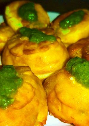 अंडे के पकौड़े (ande ke pakode recipe in Hindi) रेसिपी मुख्य फोटो