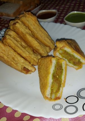બ્રેડ પકોડા (Bread Pakoda Recipe In Gujarati) રેસીપી મુખ્ય ફોટો