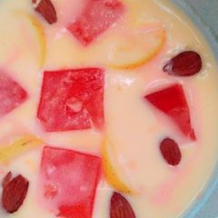 A picture of Jello custered.