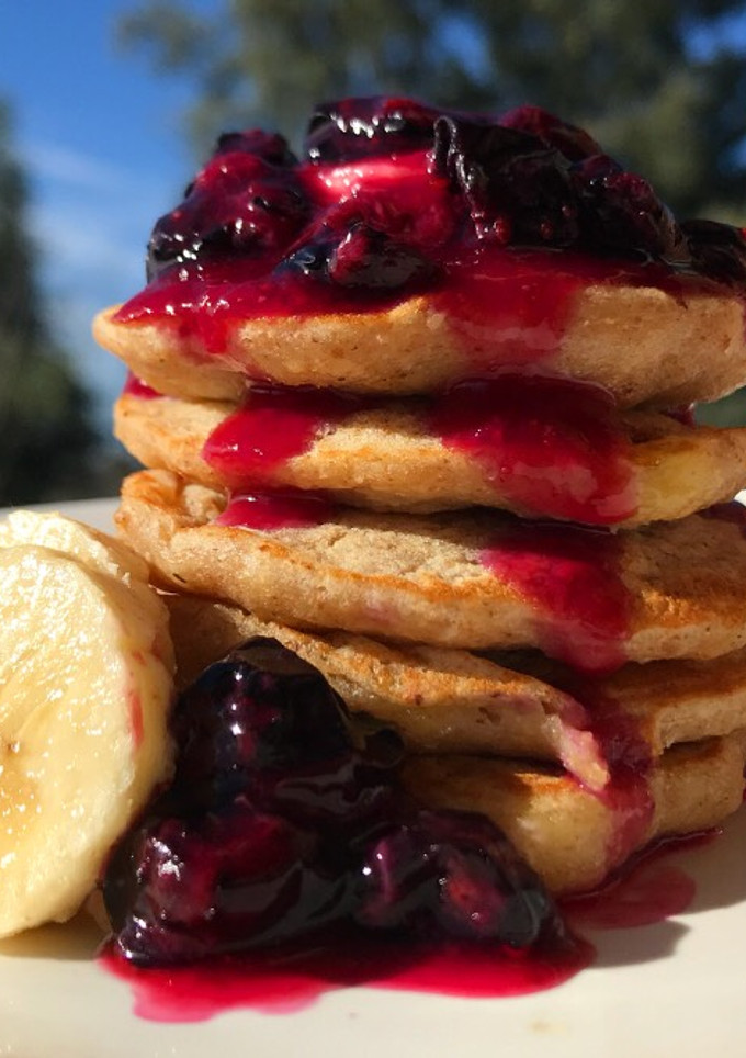 Una foto de Pancakes de banana veganos saludables