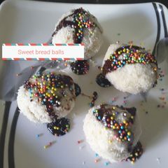 A picture of Sweet Bread Balls.