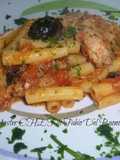 Tortiglioni con Tonno, Pomodori e Olive Nere