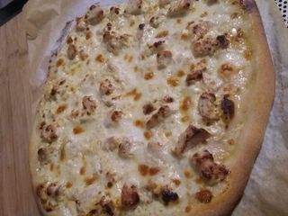 Pizza curry dinde