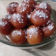 A picture of Gulabjamun.