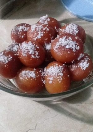 A picture of Gulabjamun.