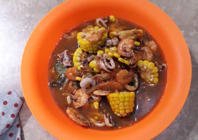 Bagaimana Membuat Seadfood udang cumi saus Padang yang Bikin Ngiler