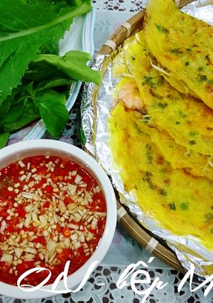 Hình của món Bánh xèo thập cẩm.