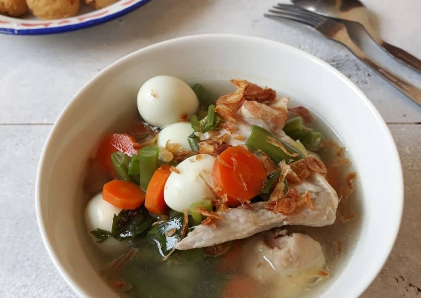 Sop Ayam Telur Puyuh Gampang