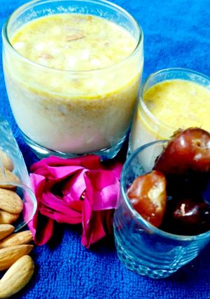 A picture of Almonds & Dates Milk.