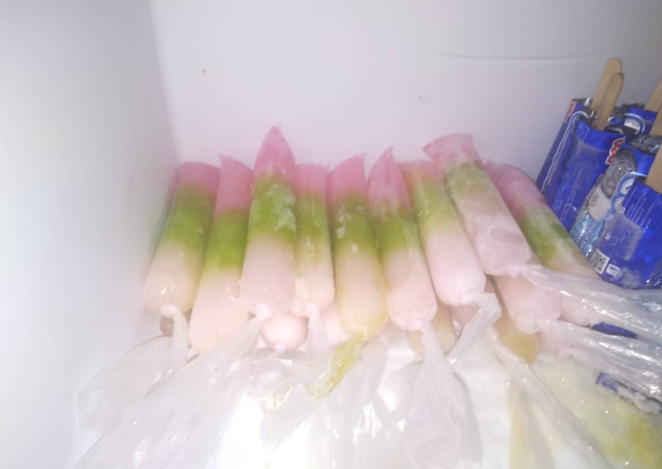 Es jelly pelangi lembut