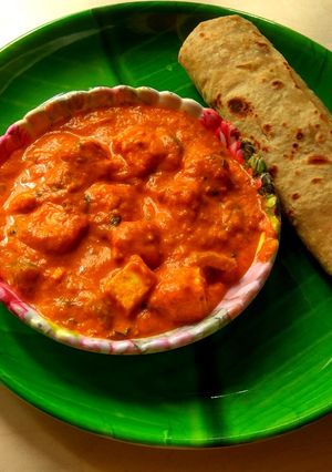 ரெஸ்டாரண்ட் ஸ்டைல் பன்னீர் கிரேவி செய்முறை முக்கிய புகைப்படம்