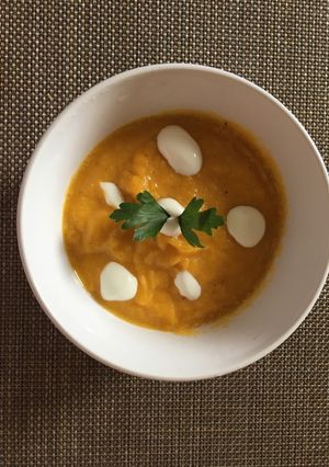 Fehérboros-szerecsendiós tök krémleves recept fotója