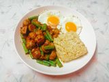 ผัดพริกแกงอกไก่ถั่วฝักยาว (คลีน)