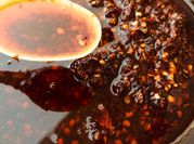 Gambar chili oil minyak