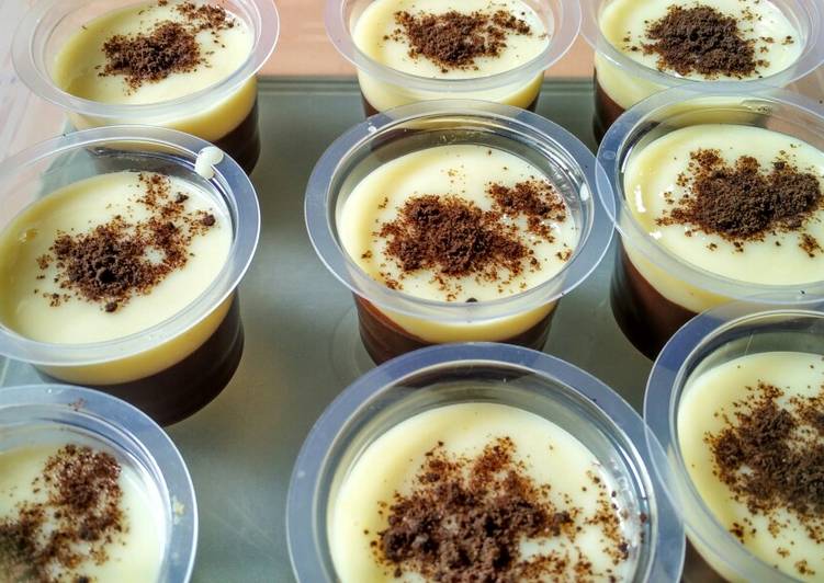 Resep Puding sutra coklat with fla vanila yang Bisa Manjain Lidah