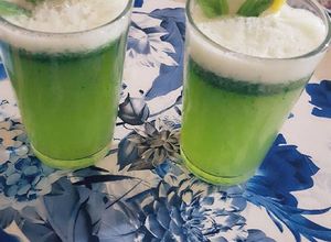 صورة لوصفة ليموناضة بالنعناع أو Mint Lemonade