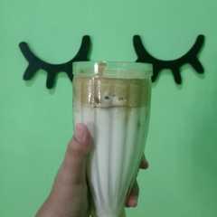 Dalgona coffee রেসিপির প্রধান ছবি