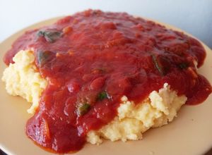 Una foto de Polenta con Fileto