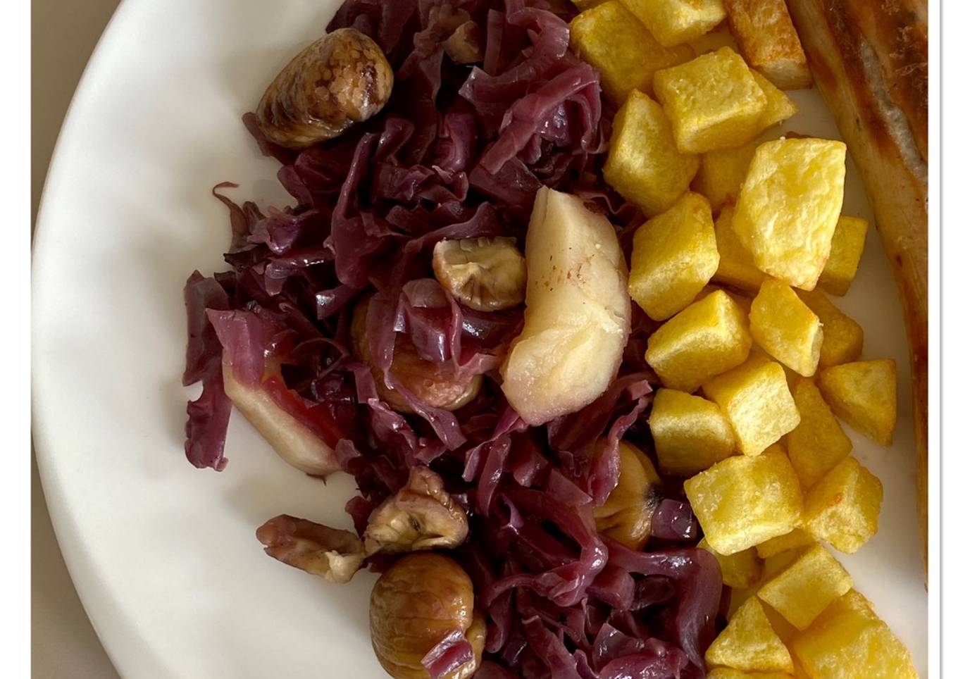 Chou rouge aux marrons et aux pommes