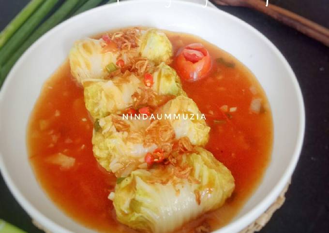 Resep Sawi Putih Gulung Isi Ayam Oleh Nindaummuzia Cookpad