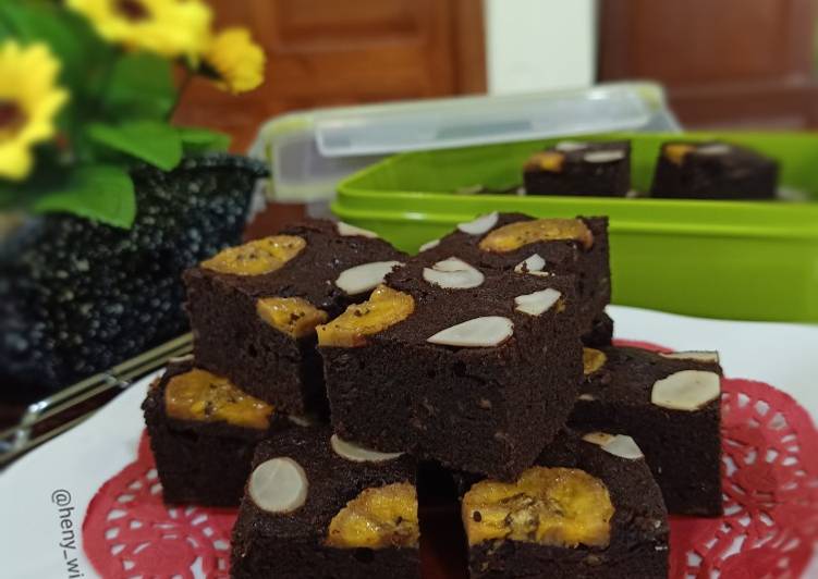 Bagaimana Membuat Brownies Pisang Anti Gagal