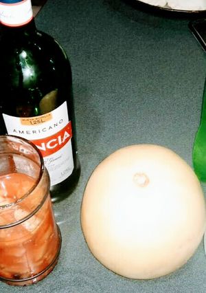 Una foto de Trago, de frutas con Gancia!!!!!