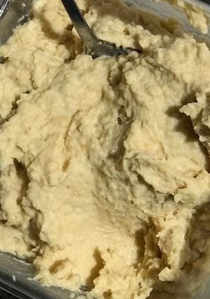 Una foto de Hummus (Receta fácil y con ingredientes fáciles)