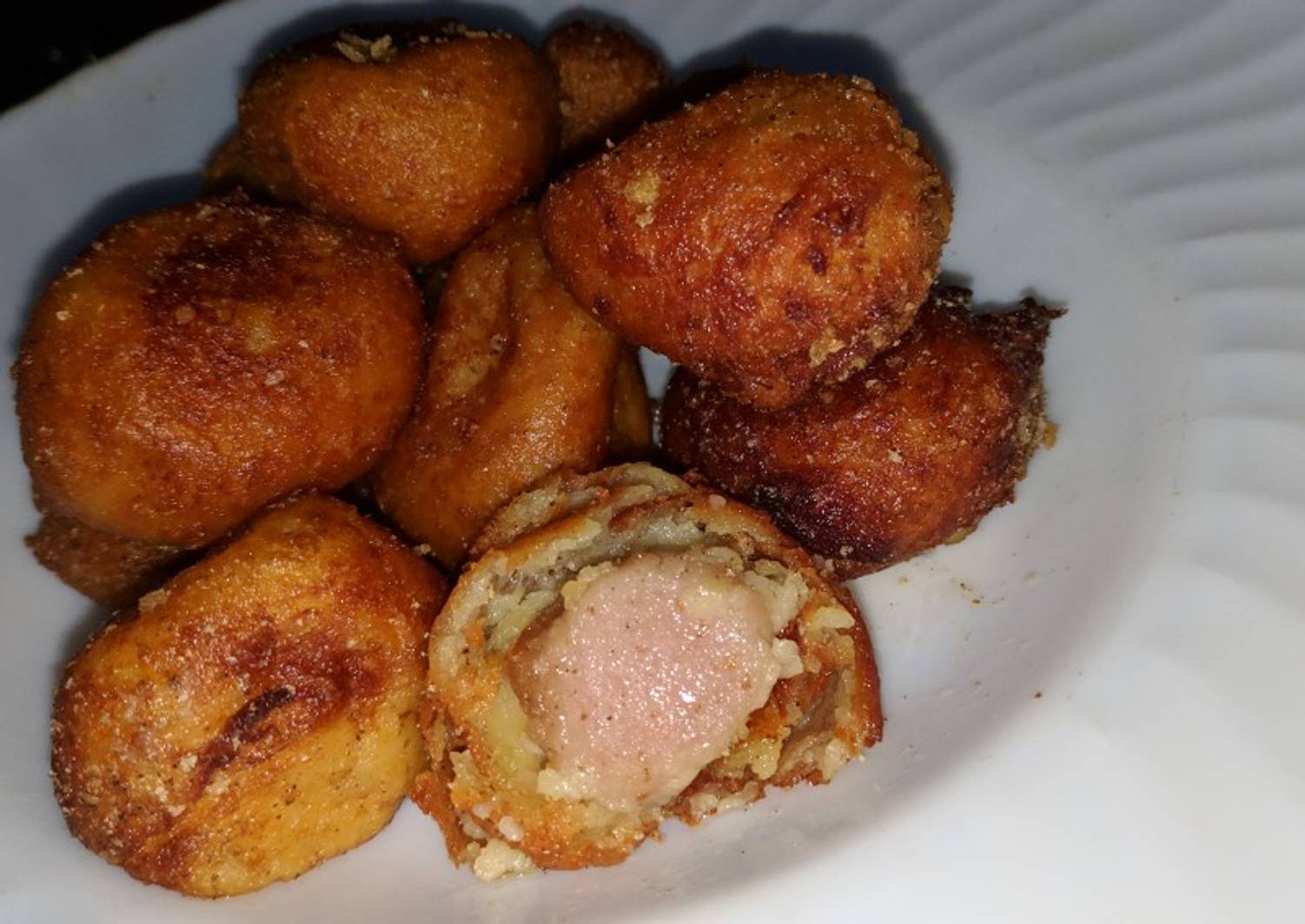 Resep Perkedel kentang keju isi sosis oleh Nana Lubis Resep Perkedel kentang keju isi sosis oleh Nana Lubis