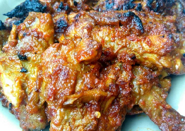 Ayam panggang bumbu rujak �?��?�