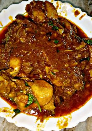 A picture of Chicken Bhuna Masala.