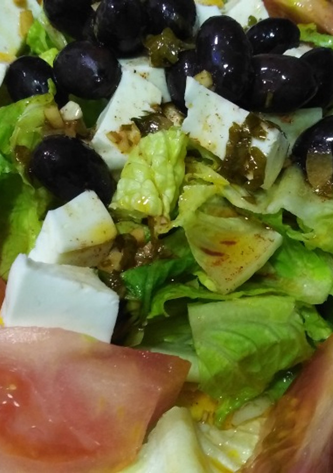 Una foto de Ensalada con vinagreta