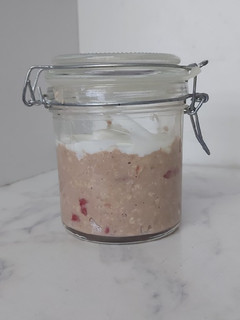 Una foto de Avena cocida sabor banana split