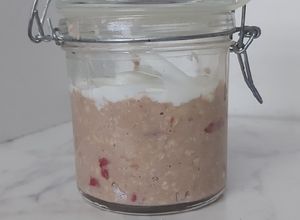 Una foto de Avena cocida sabor banana split