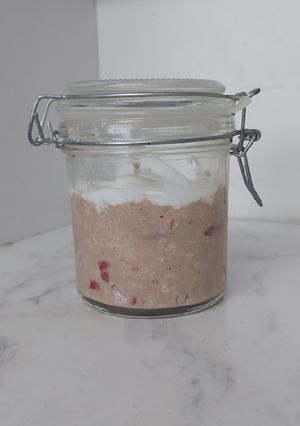 Una foto de Avena cocida sabor banana split