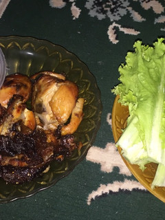 Foto resep Ayam Goreng Bacem Jogja ala Mbok Sabar dan Sambal Terasi Goreng